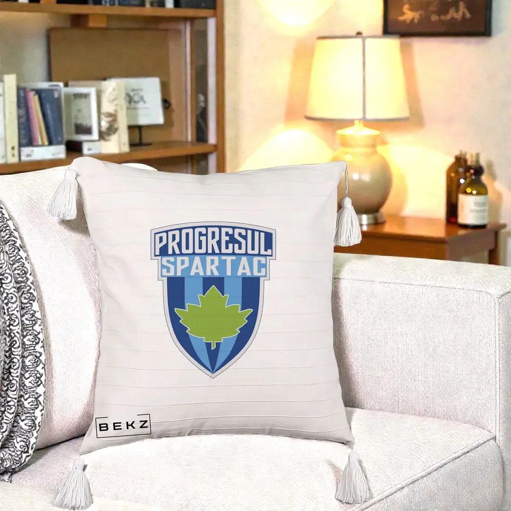 Perna Personalizata Progresul Spartac Fotbal, 40x40 cm, Bej cu Franjuri, Husa Detasabila, Perna Inclusa, BEKZ®