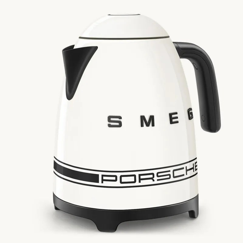 Cana electrica SMEG Porsche KLF03PCWEU, 2400 W, 1,7 l, Baza rotativa la 360°, Finisaj lucios, Alb