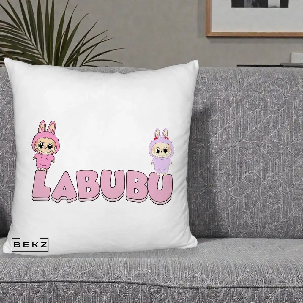 Perna Personalizata Labubu Duo Roz-Lila cu Text, 40x40 cm, Alb Pufos, Husa Detasabila, Perna Inclusa, BEKZ®