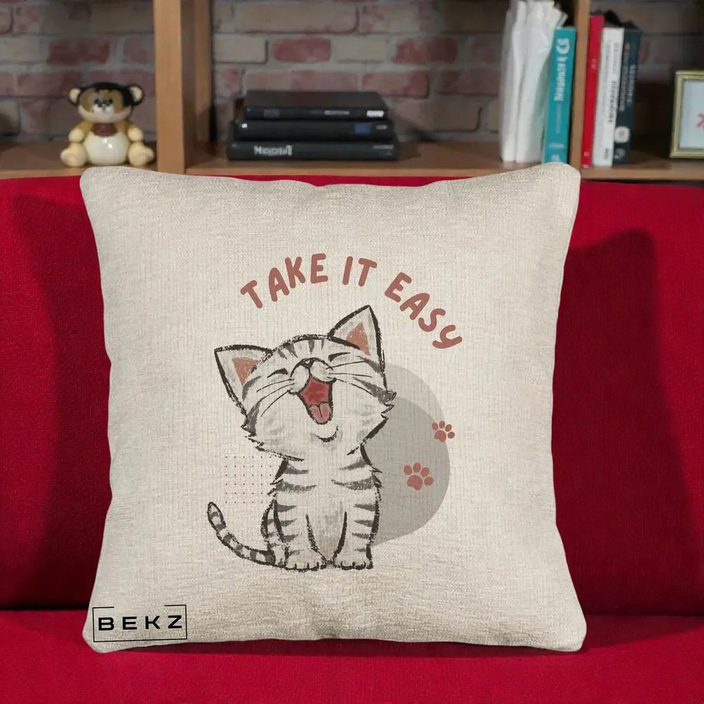 Perna Personalizata Take It Easy Cat, 40x40 cm, Bej Canapea, Husa Detasabila, Perna Inclusa, BEKZ®