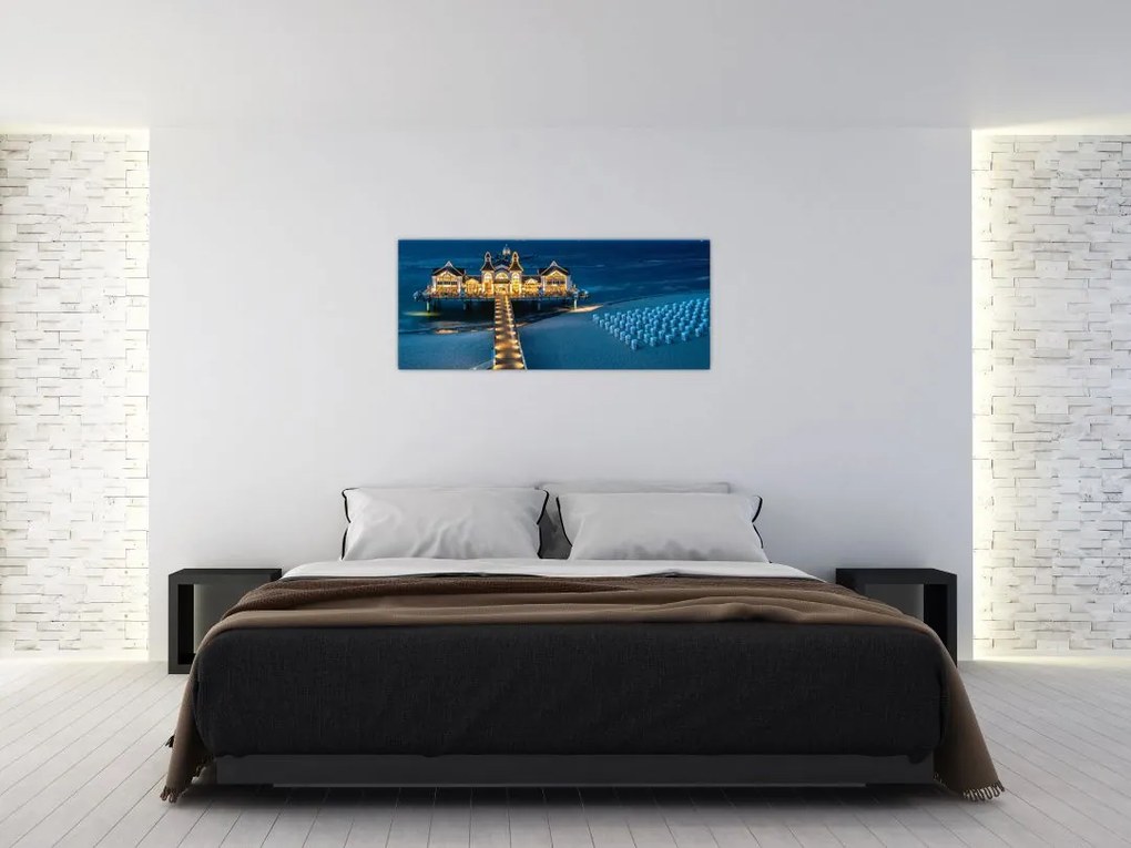 Tablou - hotel pe plajă (120x50 cm)