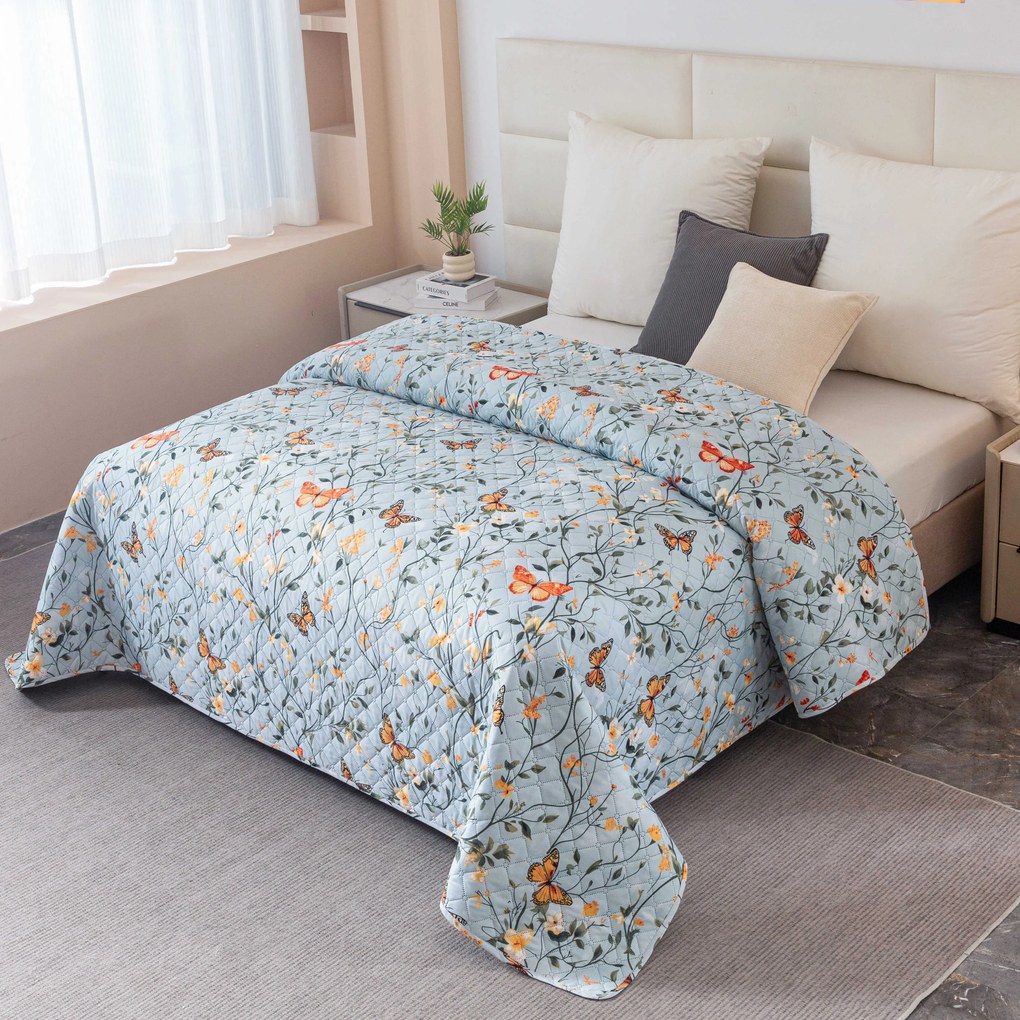 Cuvertura de pat MONARCH WINGS, albastru deschis Dimensiune: 220 x 240 cm