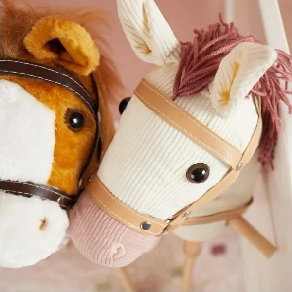 Căluț de jucărie pe băț Bieco GINGER căluț