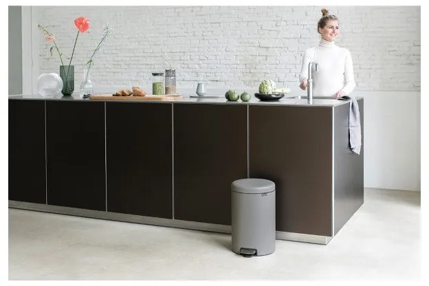 Cos de gunoi cu pedala Brabantia NewIcon 1001091, 20 L, Inchidere lina, Baza antiderapanta, Acoperit cu minerale, Gri