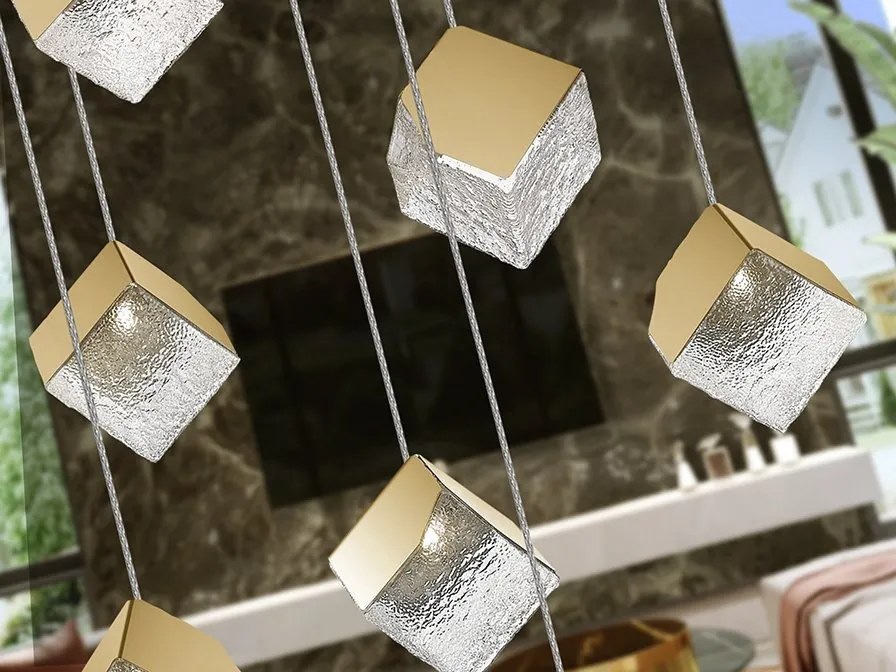 Lustra suspendata casa scarii design decorativ Priscila aurie