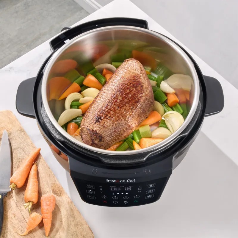 Multikooker Instant Pot XL 140001901, 1200W, 7.1 l, 7 programe, Start intarziat, Ecran LCD, Negru
