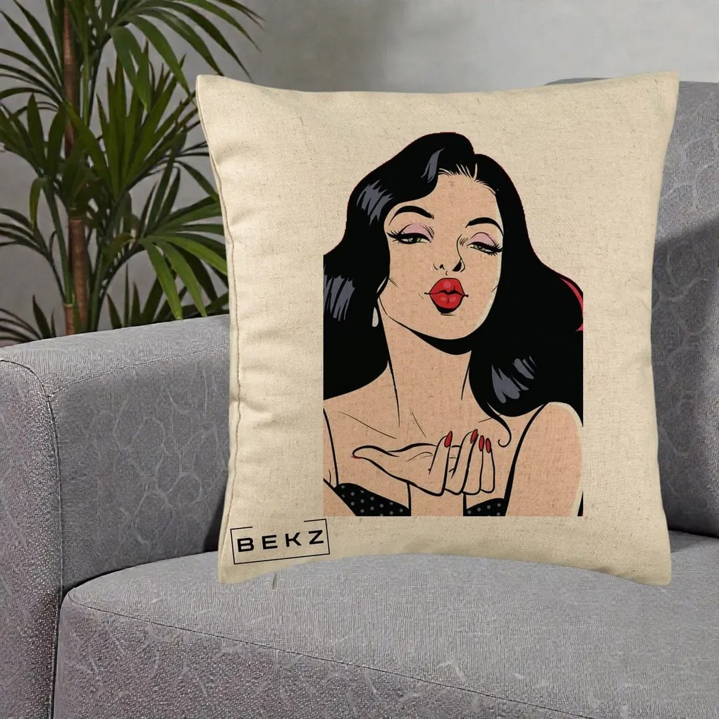 Perna Decorativa Femeie Pop-Art Kiss, 40x40 cm, Bej, Husa Detasabila, Perna Inclusa, BEKZ®
