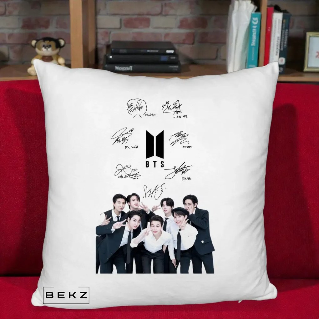 Perna Personalizata K-pop BTS Autografe Toti Membrii cu Fotografie, 40x40 cm, Alb Pufos, Husa Detasabila, Perna Inclusa, BEKZ®