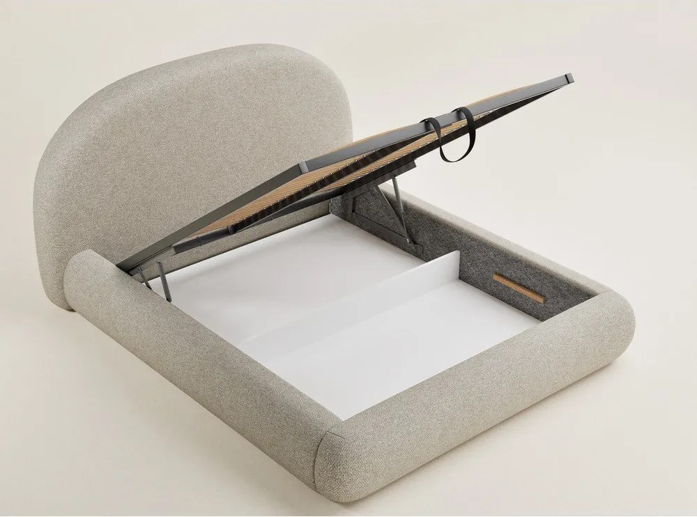 Pat matrimonial bej tapițat cu spațiu de depozitare cu somieră 160x200 cm Maumere – Maison de Rêve