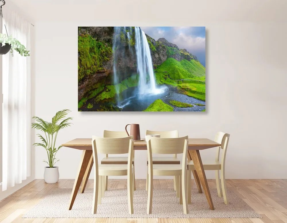 Tablou cascade în Islanda