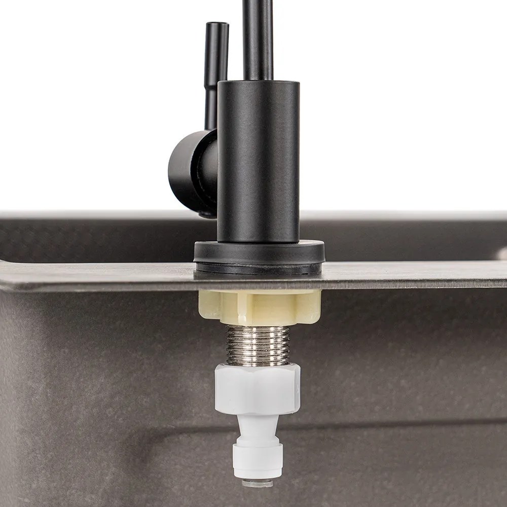 Robinet purificator de apă pentru tava de chiuvetă