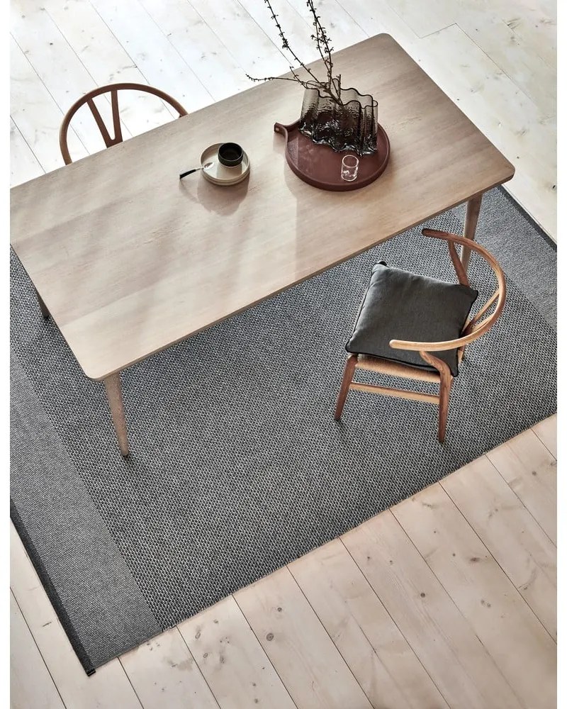 Covor tip traversă pentru interior și exterior gri antracit 70x300 cm Edit Charcoal – Pappelina