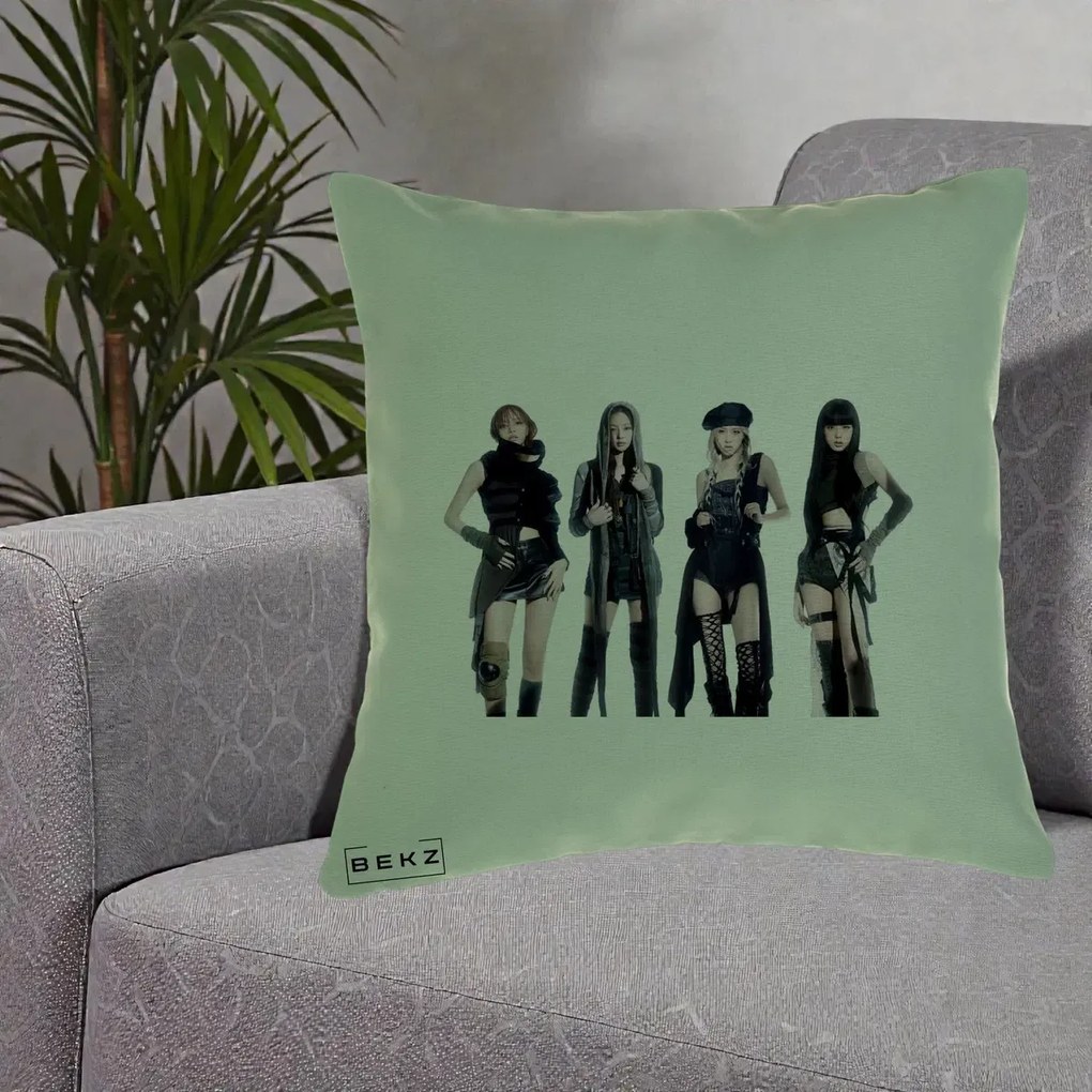 Perna Personalizata K-pop BLACKPINK Tinute Negre Elegante Grup, 40x40 cm, Verde, Husa Detasabila, Perna Inclusa, BEKZ®