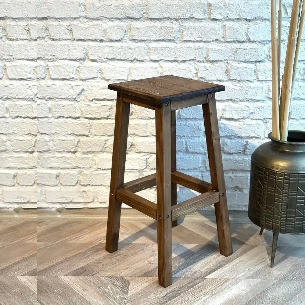 Scaun bar Vinita din lemn, culaore nuc, 67 cm