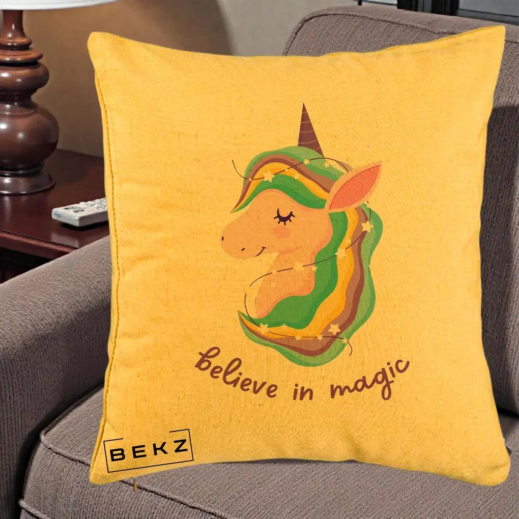 Perna Decorativa Unicorn Believe in Magic, 40x40 cm, Galben, Husa Detasabila, Perna Inclusa, BEKZ®