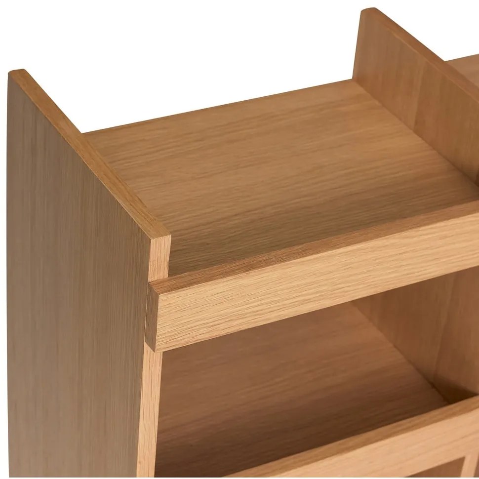 Bibliotecă în culoare naturală cu aspect de lemn de stejar 120x70x32 cm Momentum – Hübsch