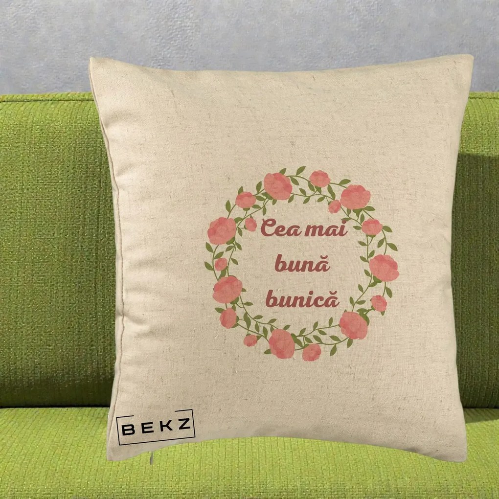 Cadou pentru Bunica - Perna Personalizata Cea Mai Buna Bunica Coronita Trandafiri Roz Clasic, 40x40 cm, Bej, Husa Detasabila, Perna Inclusa, BEKZ®