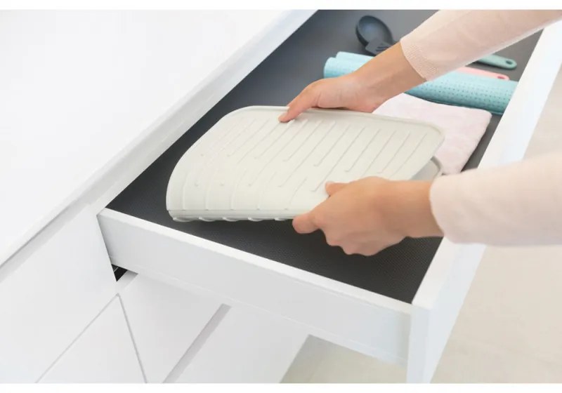 Pad silicon pentru chiuveta Brabantia SinkSide 1000207, 43.5x32.5 cm, Pliabil, Gri deschis