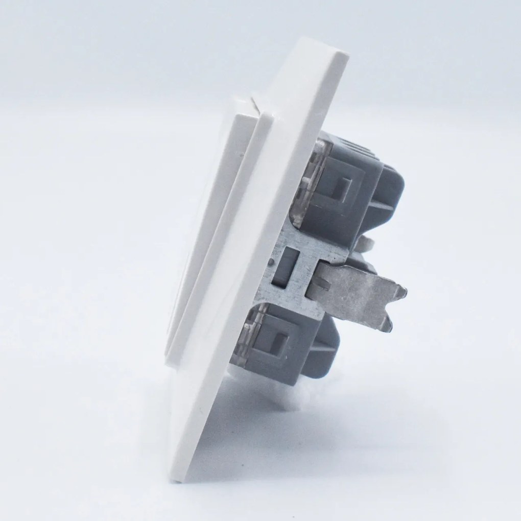 Intrerupator triplu 10A, IP20, Alb, Panasonic Arkedia Slim