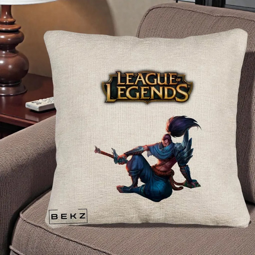 Perna Personalizata League of Legends Yasuo, 40x40 cm, Bej Canapea, Husa Detasabila, Perna Inclusa, BEKZ®