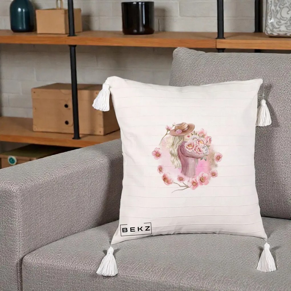 Perna Decorativa Femeie cu Flori Roz Acuarela, 40x40 cm, Bej cu Franjuri, Husa Detasabila, Perna Inclusa, BEKZ®