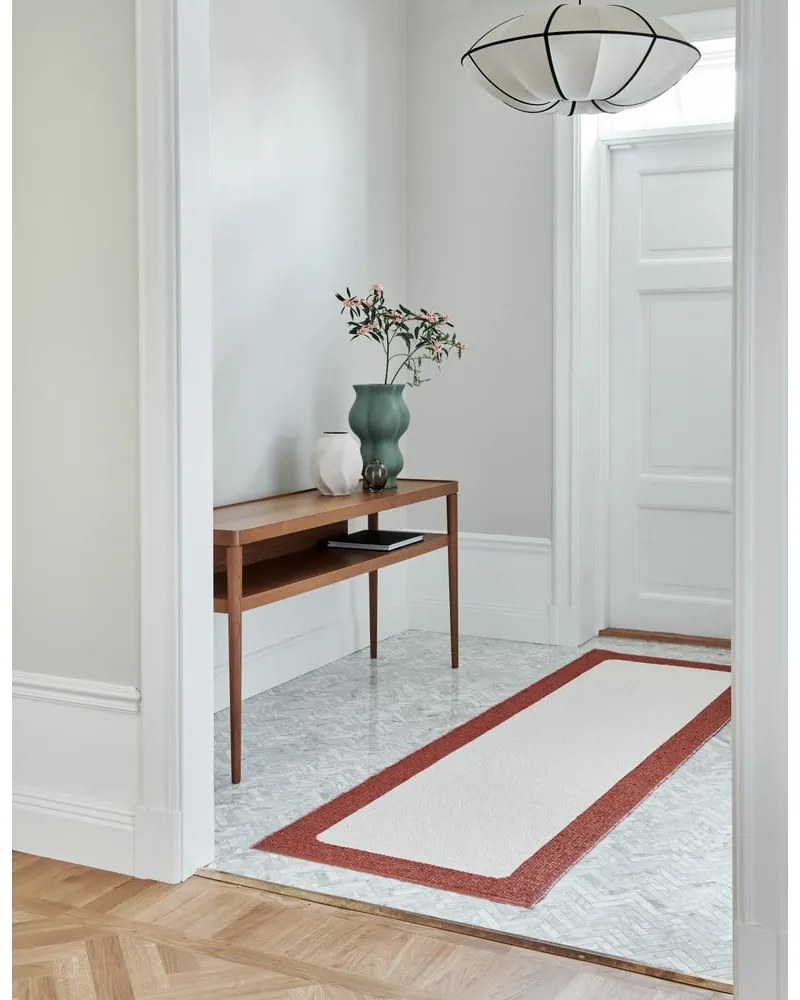 Covor tip traversă pentru interior și exterior cărămiziu/crem 70x240 cm Ilda Brick – Pappelina