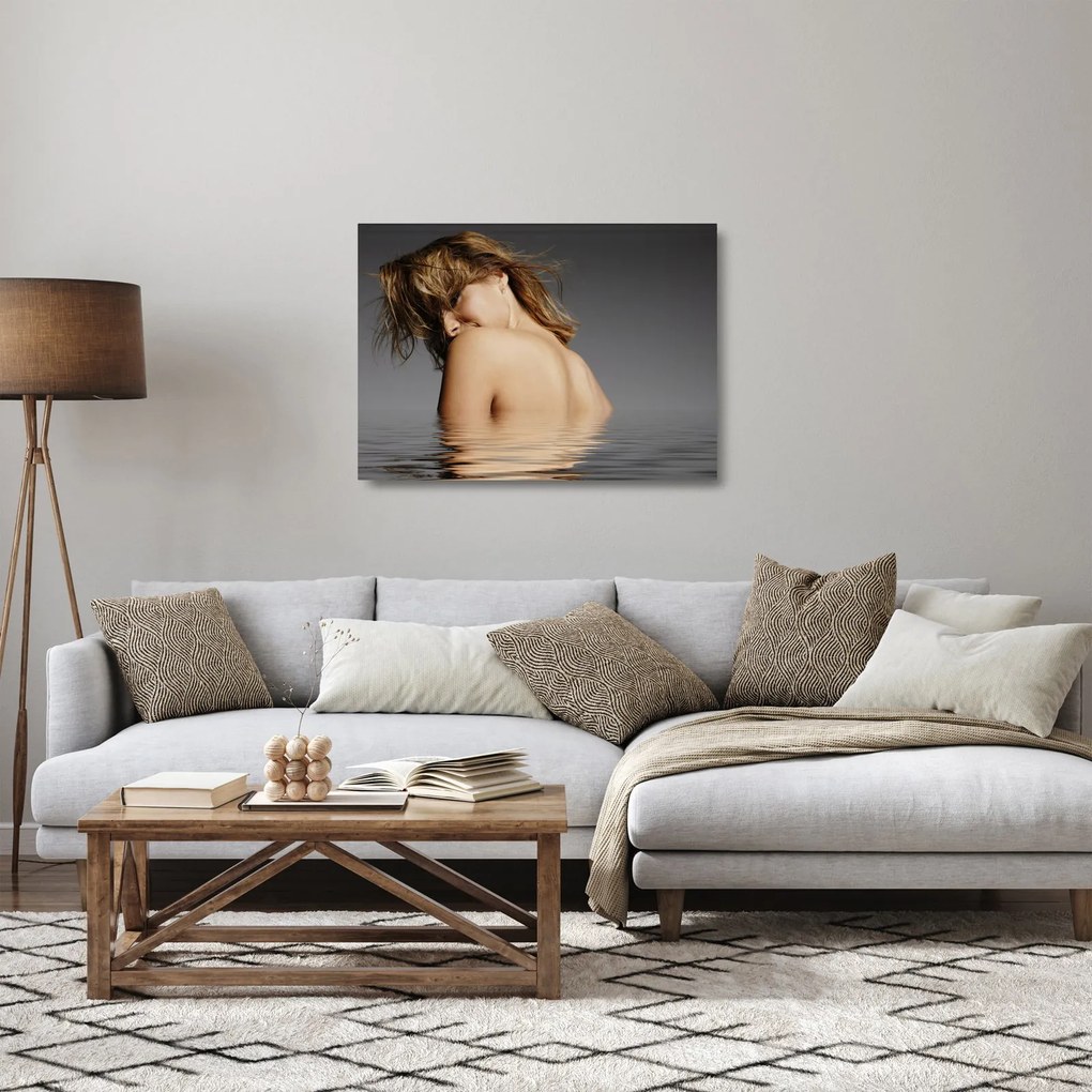 Tablou pe sticlă - Imaginea unei femei care face baie (70x50 cm)