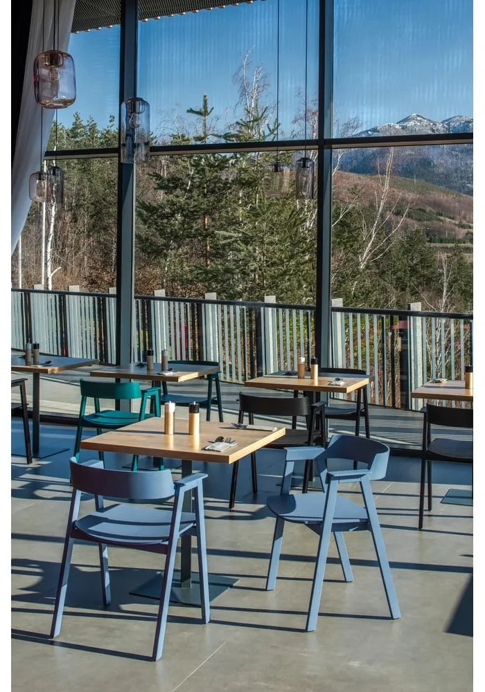 Scaun de dining albastru cu cotiere din lemn de stejar Flip – Gazzda