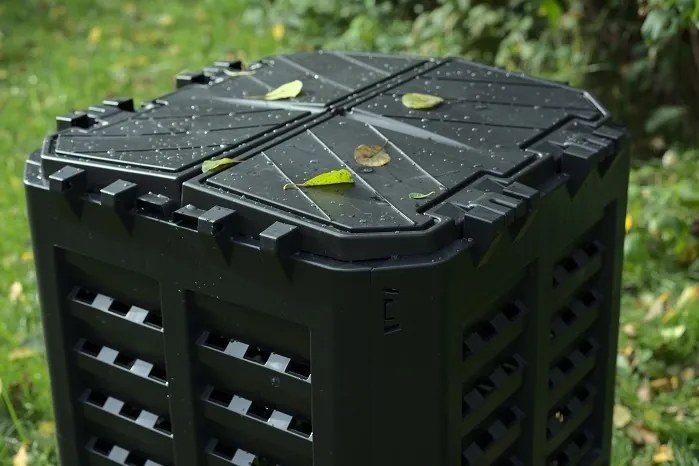 Compost 300 L - negru