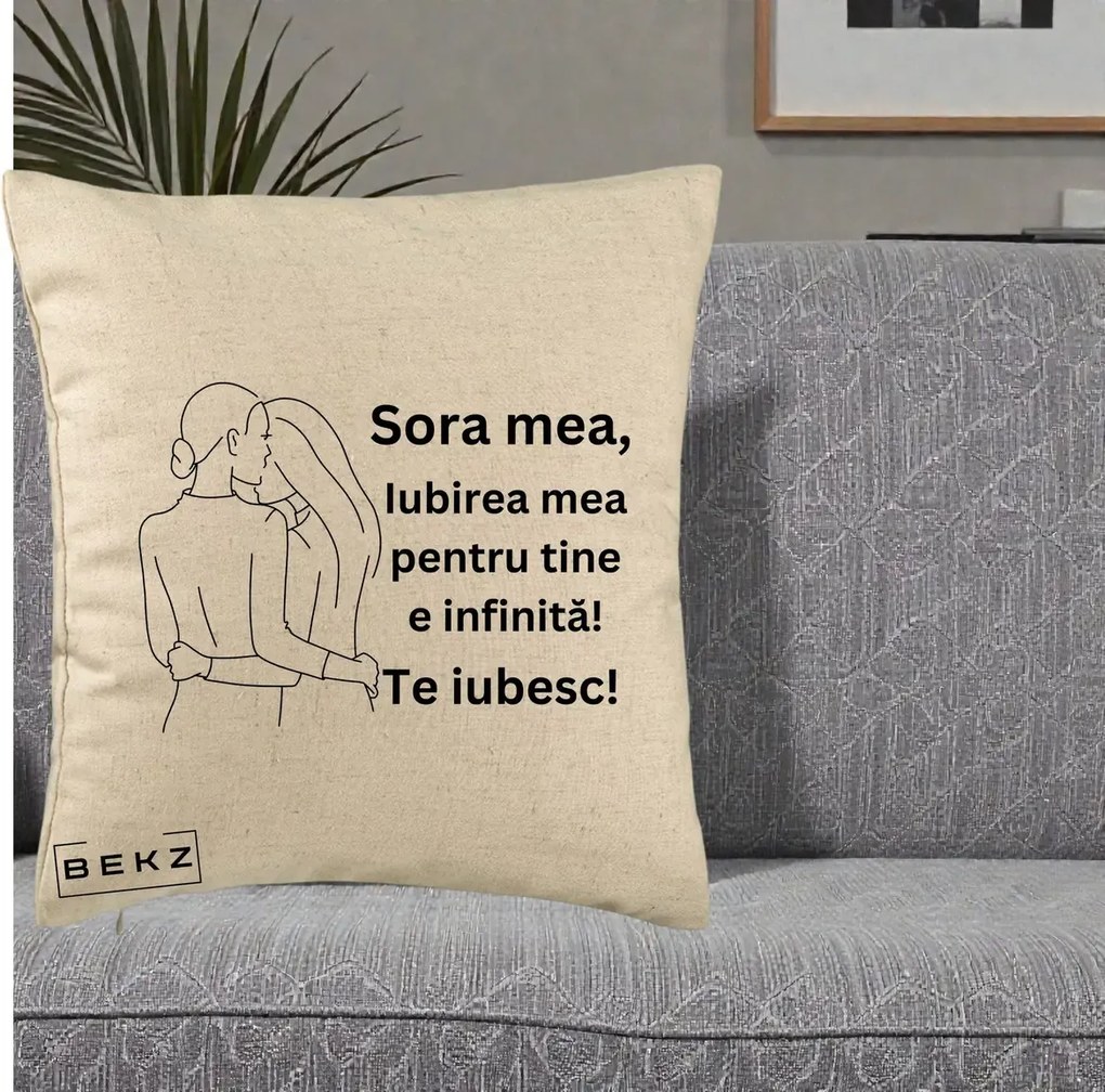 Cadou pentru Sora - Perna Personalizata Sora Mea Te Iubesc Imbratisare din Spate Line Art, 40x40 cm, Bej, Husa Detasabila, Perna Inclusa, BEKZ®