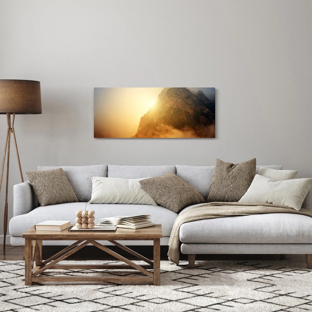 Tabloului muntelui în ceață (120x50 cm)