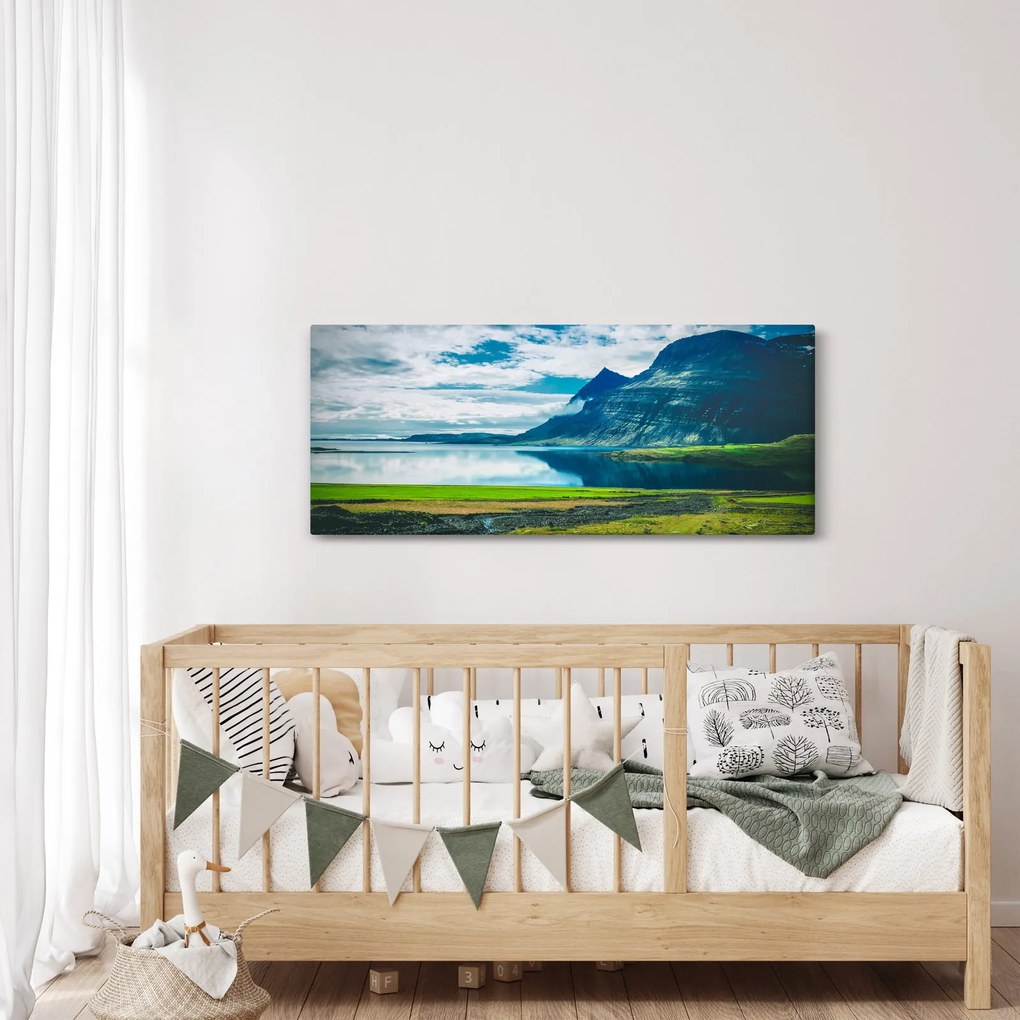 Tablou cu lac și munți (120x50 cm)