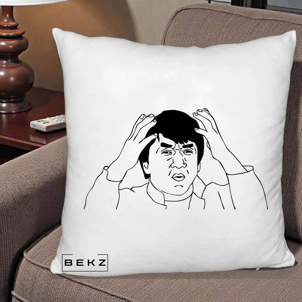 Perna Decorativa Jackie Chan WTF, 40x40 cm, Alb Pufos, Husa Detasabila, Perna Inclusa, BEKZ®