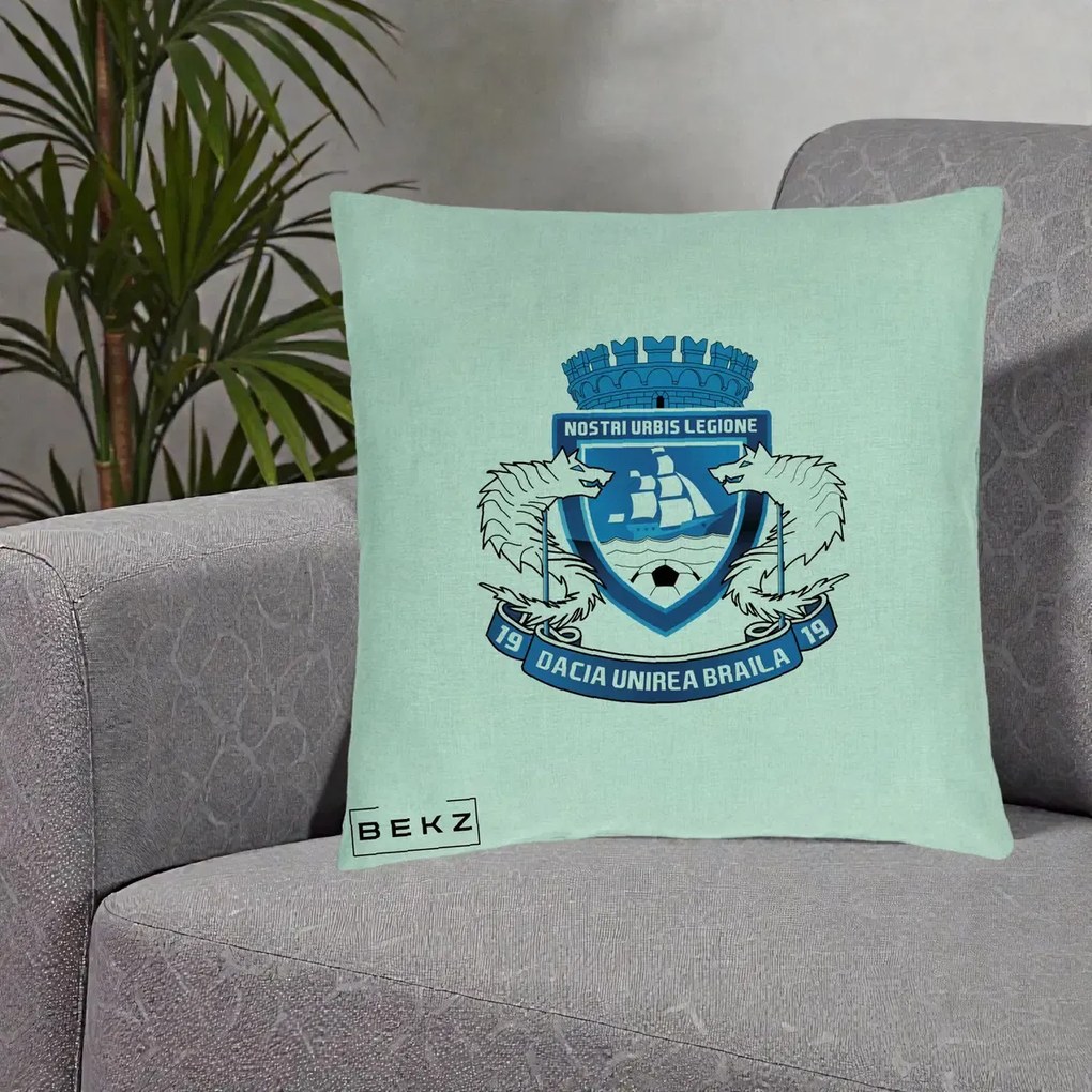 Perna Personalizata Dacia Unirea Braila 1919 Fotbal, 40x40 cm, Verde Menta, Husa Detasabila, Perna Inclusa, BEKZ®