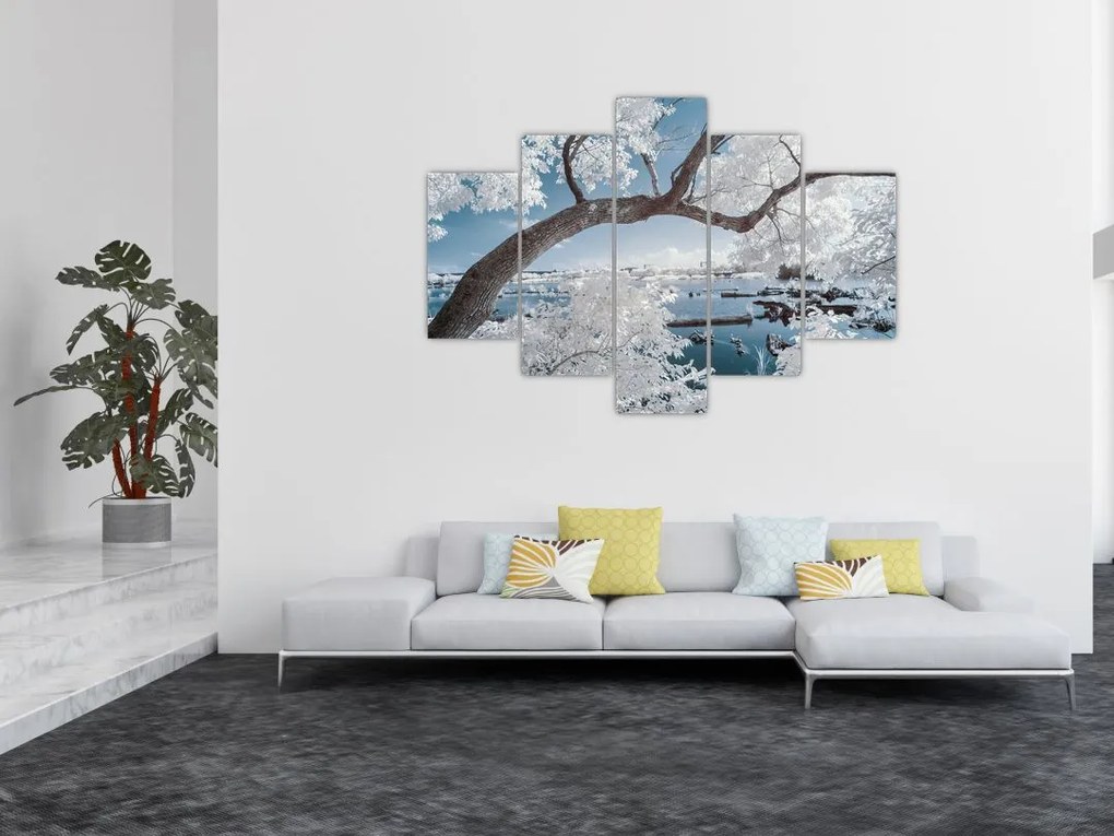 Tablou cu copac înzăpezit lângă apă (150x105 cm)