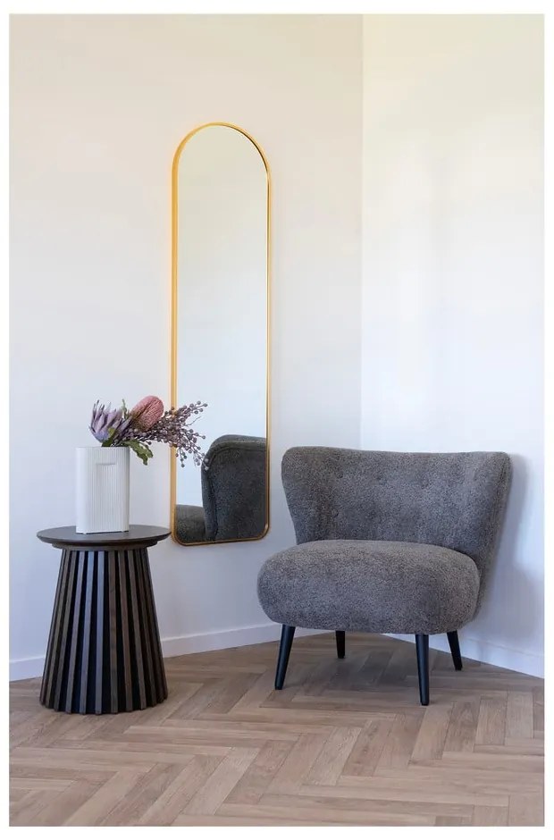 Fotoliu maro cu tapițerie din țesătură bouclé Covelo – House Nordic