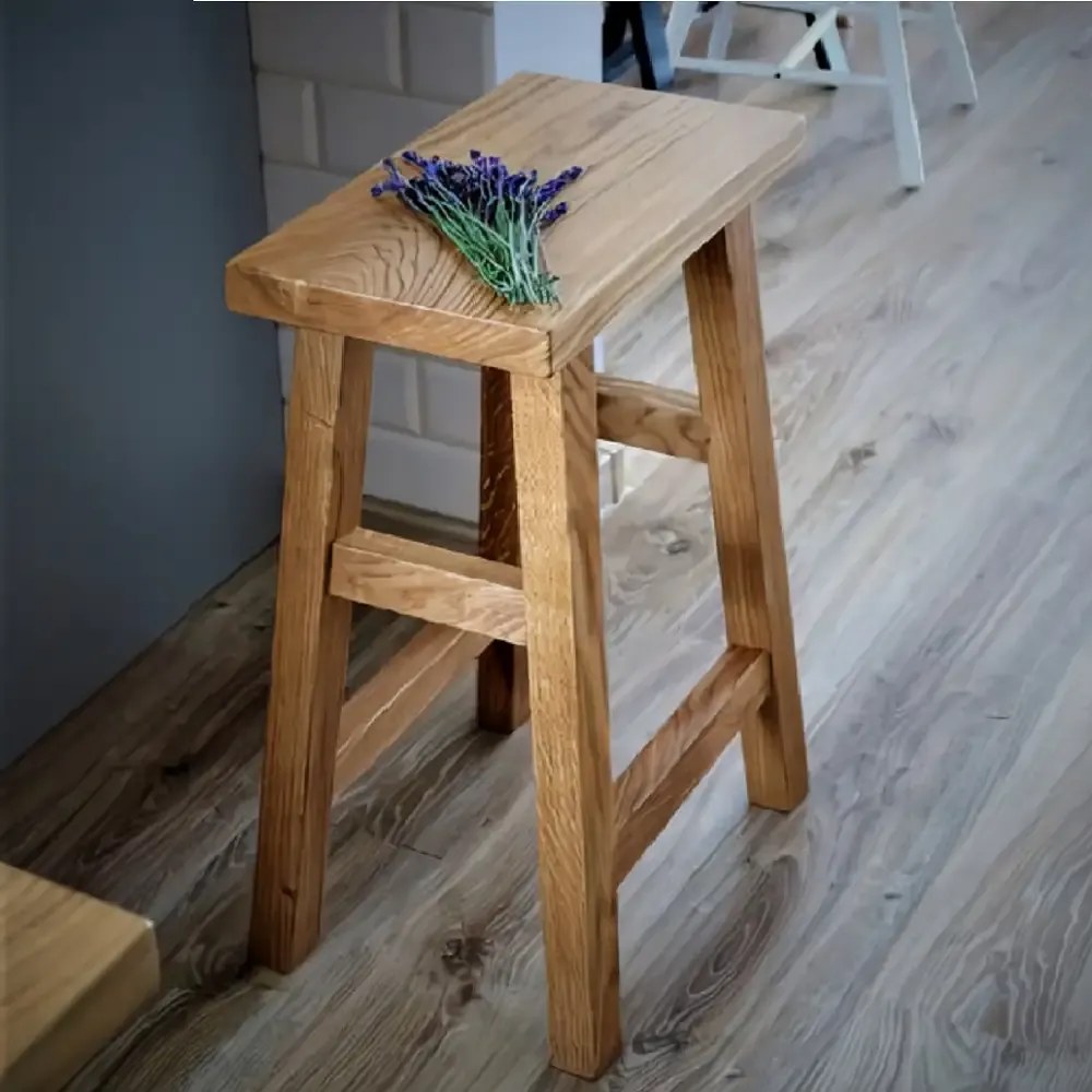 Scaun, taburet, din lemn culoare nuc ,40 cm