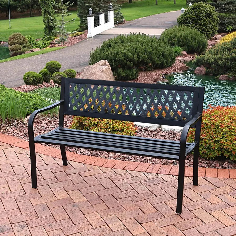 Banca de gradina-cu model de grilaj