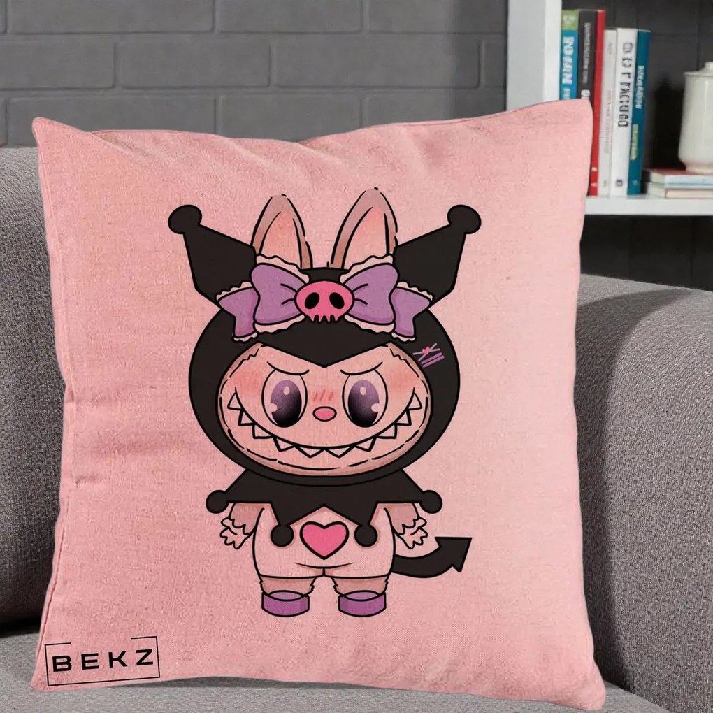 Perna Personalizata Labubu x Kuromi, 40x40 cm, Roz, Husa Detasabila, Perna Inclusa, BEKZ®