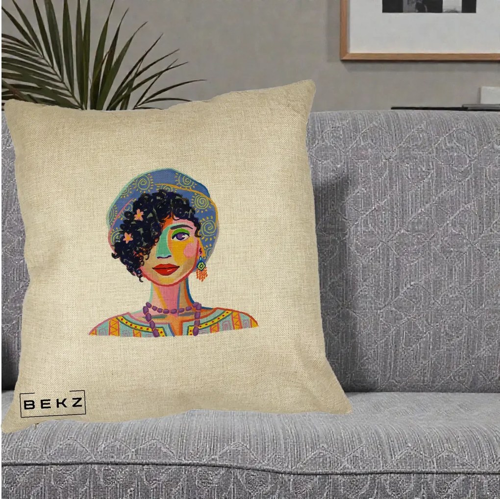 Perna Decorativa Portret Femeie Etnic Colorat, 40x40 cm, Crem, Husa Detasabila, Perna Inclusa, BEKZ®