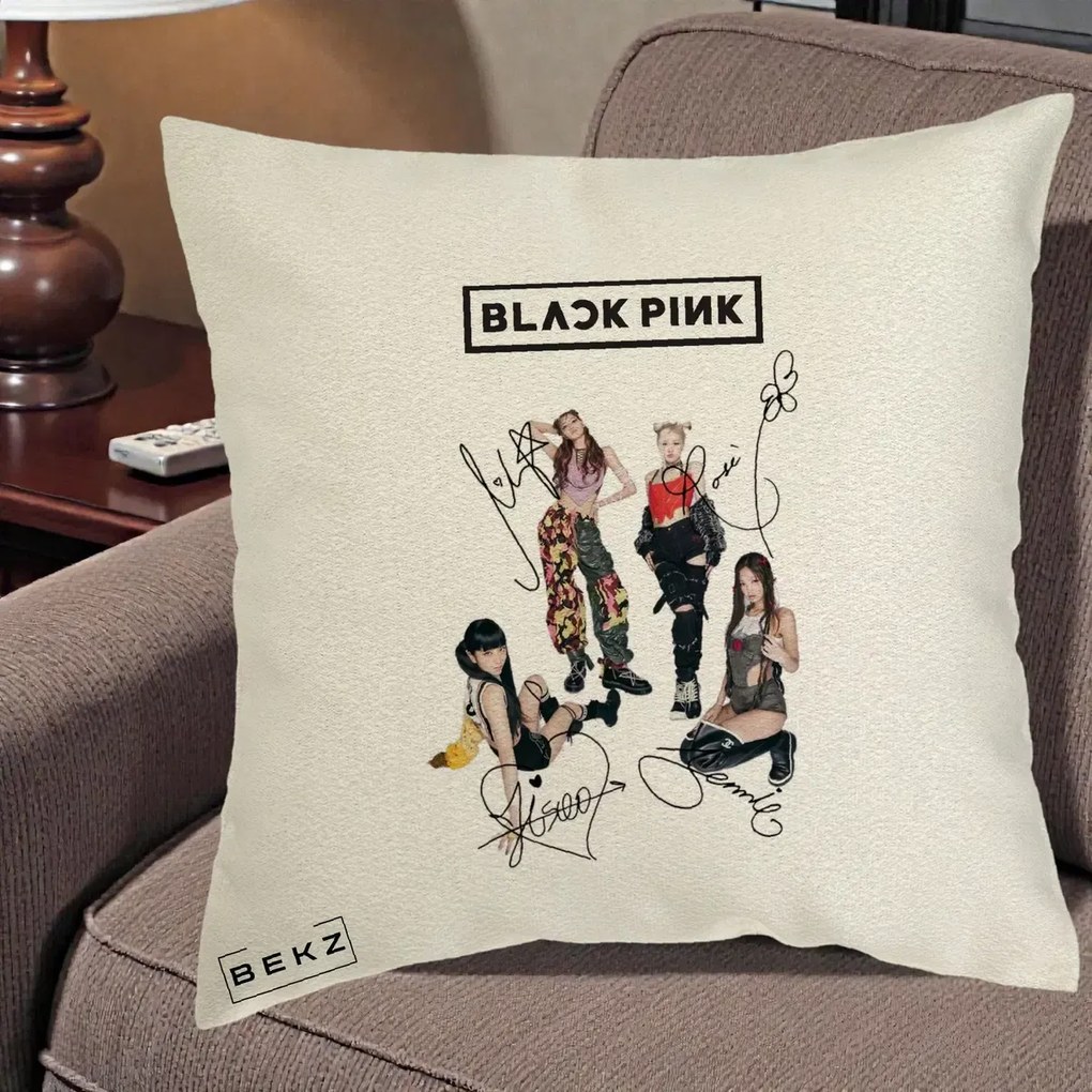 Perna Personalizata K-pop BLACKPINK Fotografie Grup Autografe Toate Membre, 40x40 cm, Ecru, Husa Detasabila, Perna Inclusa, BEKZ®
