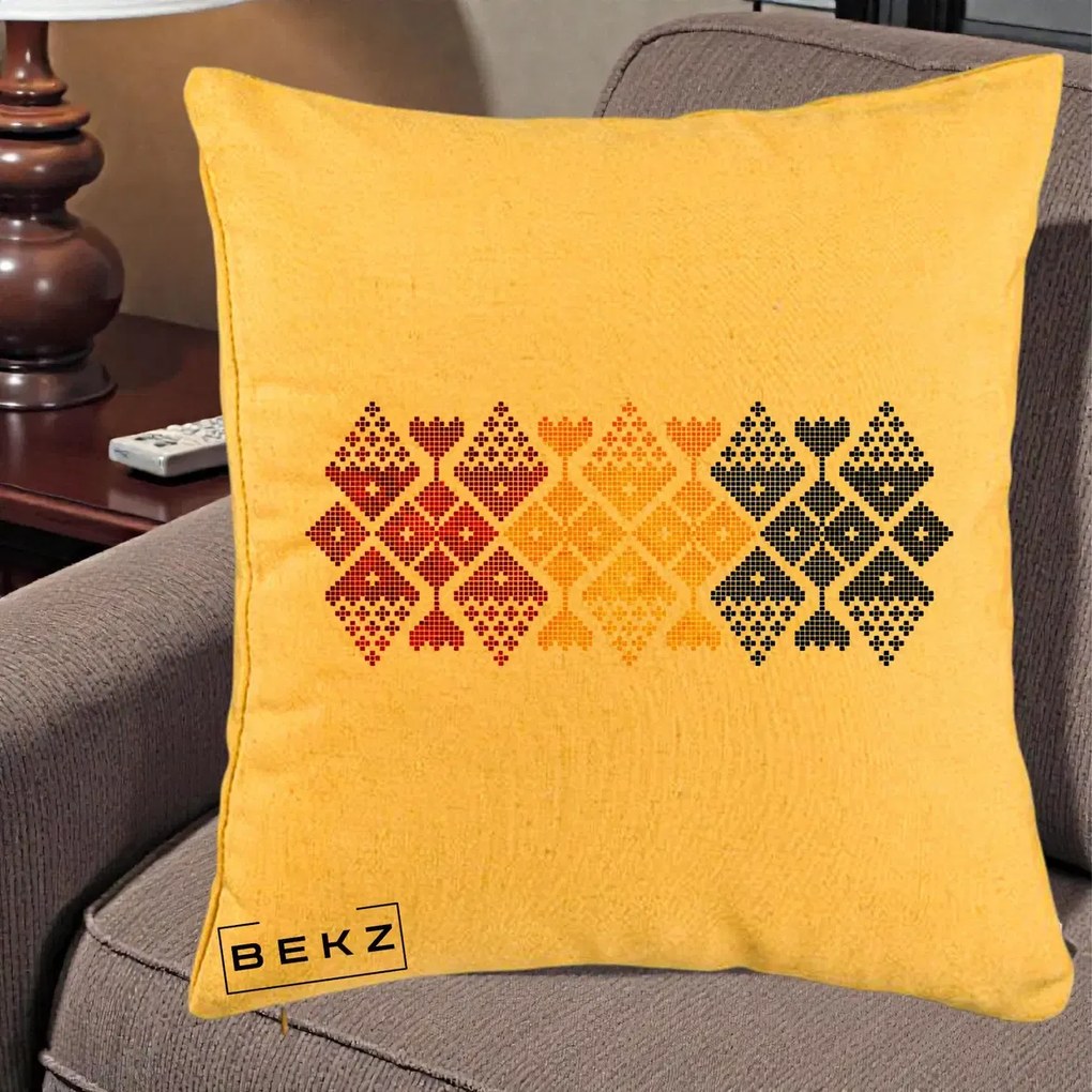 Perna Personalizata Motiv Tricolor Romanesc Broderie, 40x40 cm, Galben, Husa Detasabila, Perna Inclusa, BEKZ®