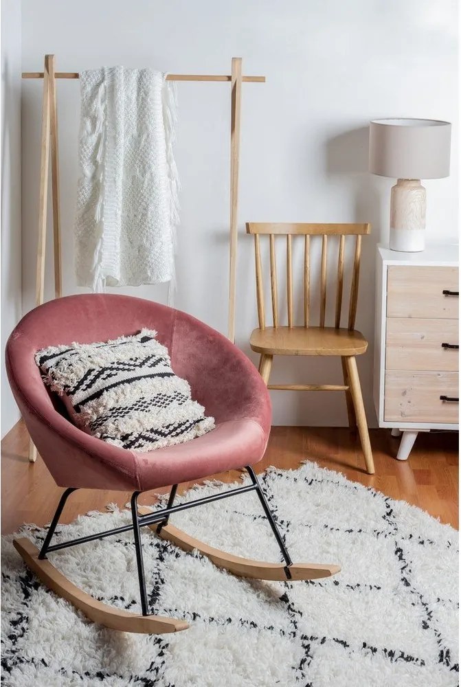 Suport pentru haine negru din lemn de mesteacăn 91x151x50 cm Daiki – Yes Everyday