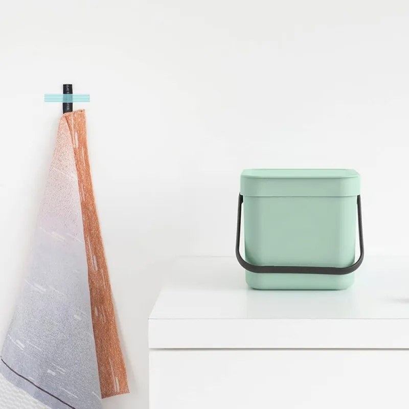 Cos de gunoi colectare selectiva Brabantia Sort&Go 1005515, 6 L, Maner, Montabil pe perete, Verde deschis