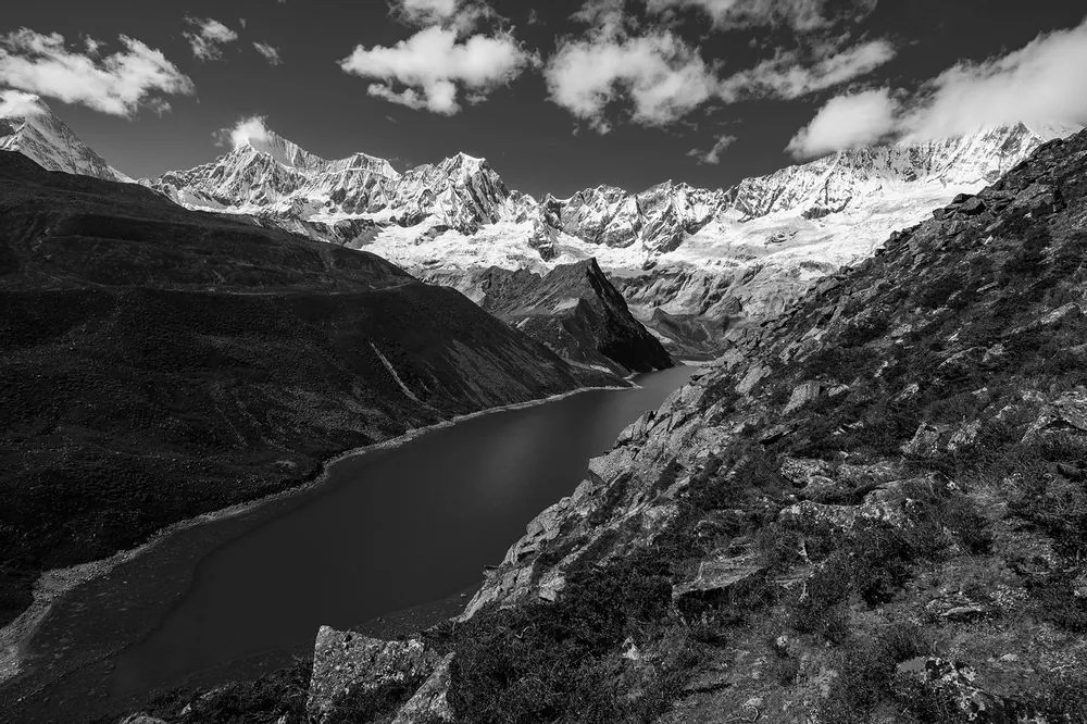 Fototapet autoadeziv parcul Patagonia din Argentina în alb-negru