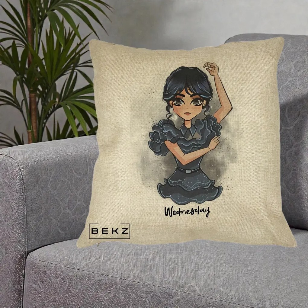 Perna Personalizata Wednesday Addams Dancing Queen, 40x40 cm, Crem, Husa Detasabila, Perna Inclusa, BEKZ®