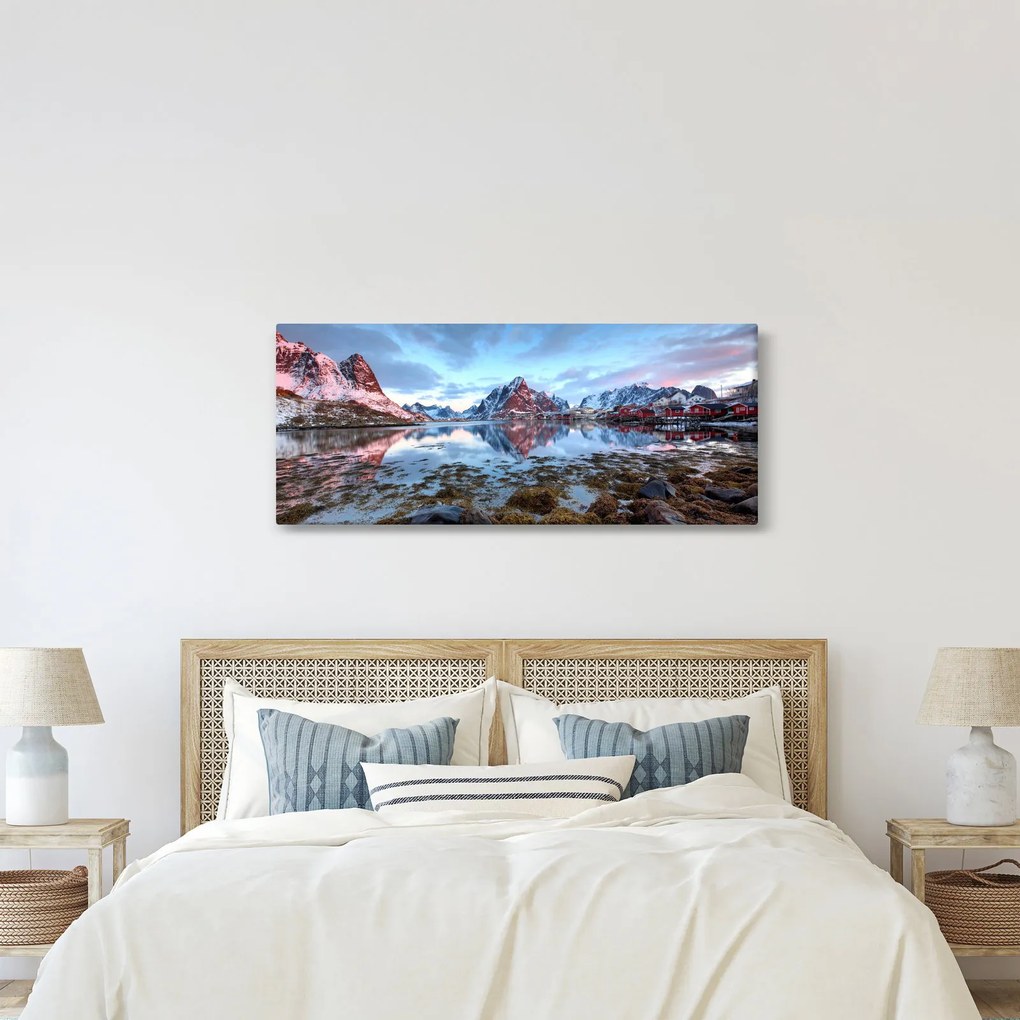 Tablou - Răsărit de soare deasupra Reine (120x50 cm)