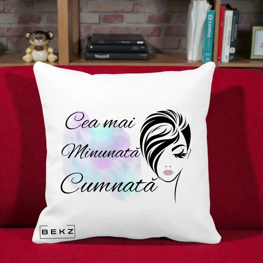 Cadou pentru Cumnata - Perna Personalizata Cea mai Minunata Cumnata cu Silueta Dama si Pete Multicolor, 40x40 cm, Alba Mata, Husa Detasabila, Perna Inclusa, BEKZ®