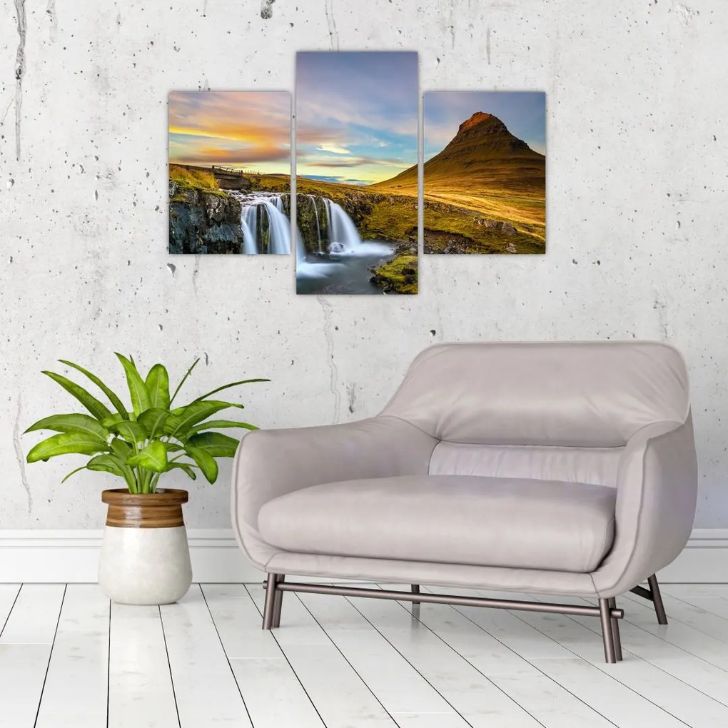 Tablou cu munții și cascade pe Islanda (90x60 cm)