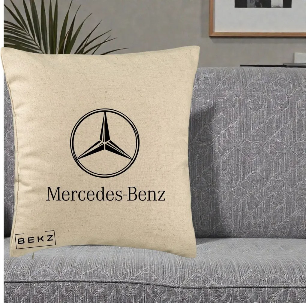 Perna Personalizata cu emblema Mercedes-Benz, 40x40 cm, Bej, Husa Detasabila, Perna Inclusa, BEKZ®